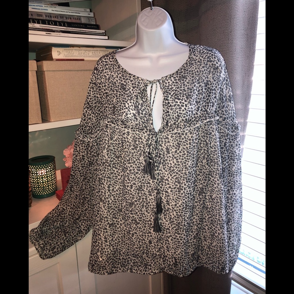Grey Animal print